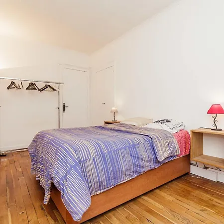 Apartment Spacious In 11eme Paris