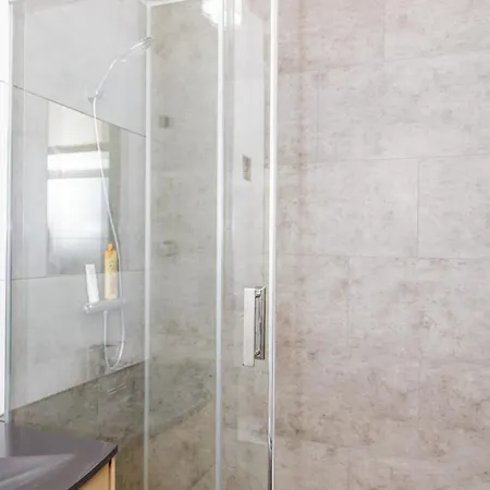 Spacious In 11eme * Parigi